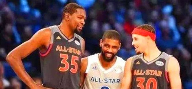 当赛场灯光 当赛场灯光